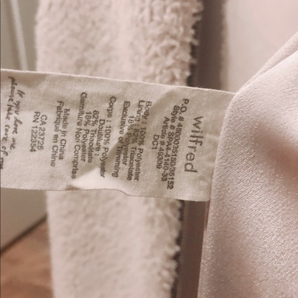 Aritzia Wilfred ‘Chatou’ Sherpa vest in ivory - Picture 5 of 5